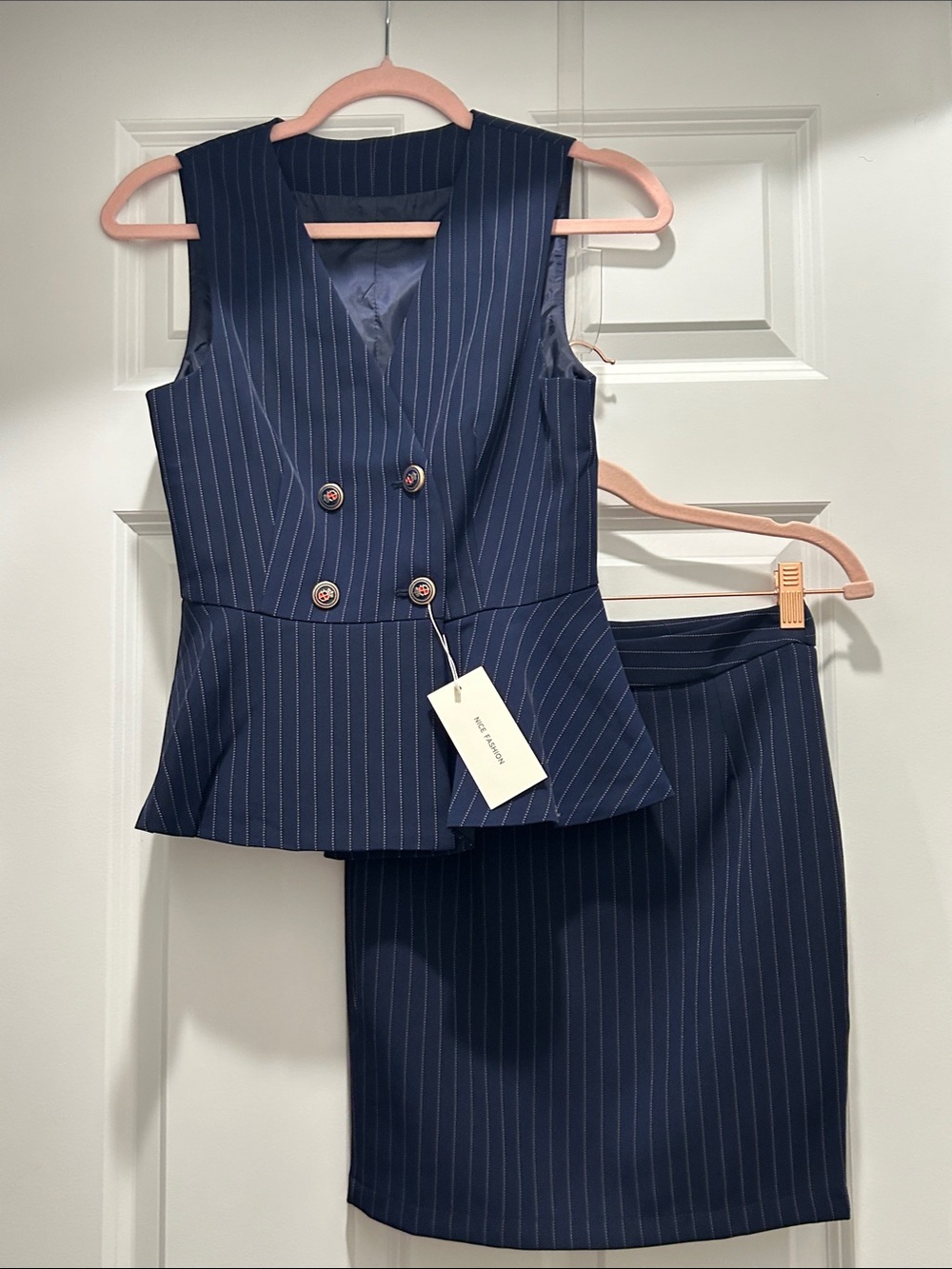Nice Fashion Sleeveless Navy Pinstripe Double-Breasted Peplum Vest/Skirt Suit - Picture 13 of 13